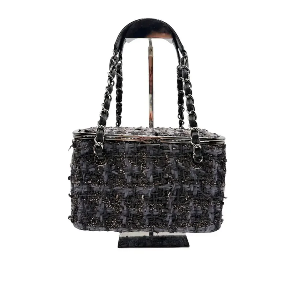 CHANEL 2006 tweed